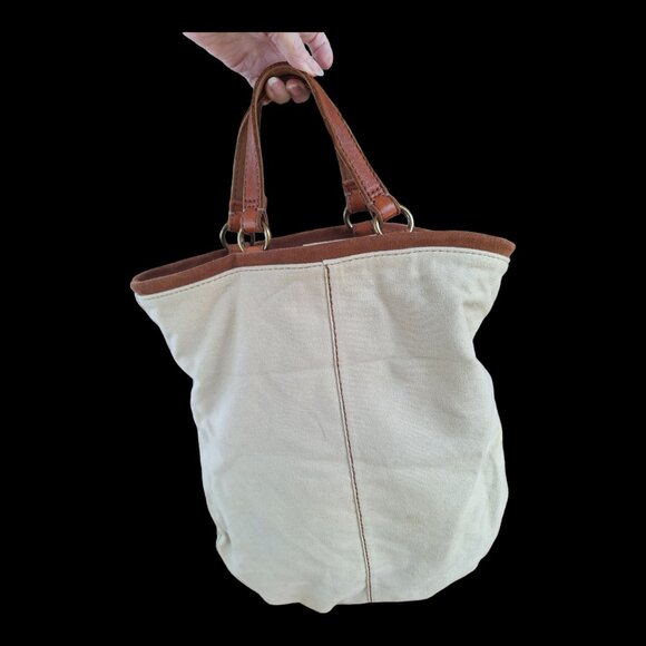 Lucky Brand Cream and Brown Shoulder Bag with Adjustable Straps - Picture 2 of 12
